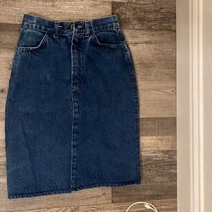 Jean skirt above the knee